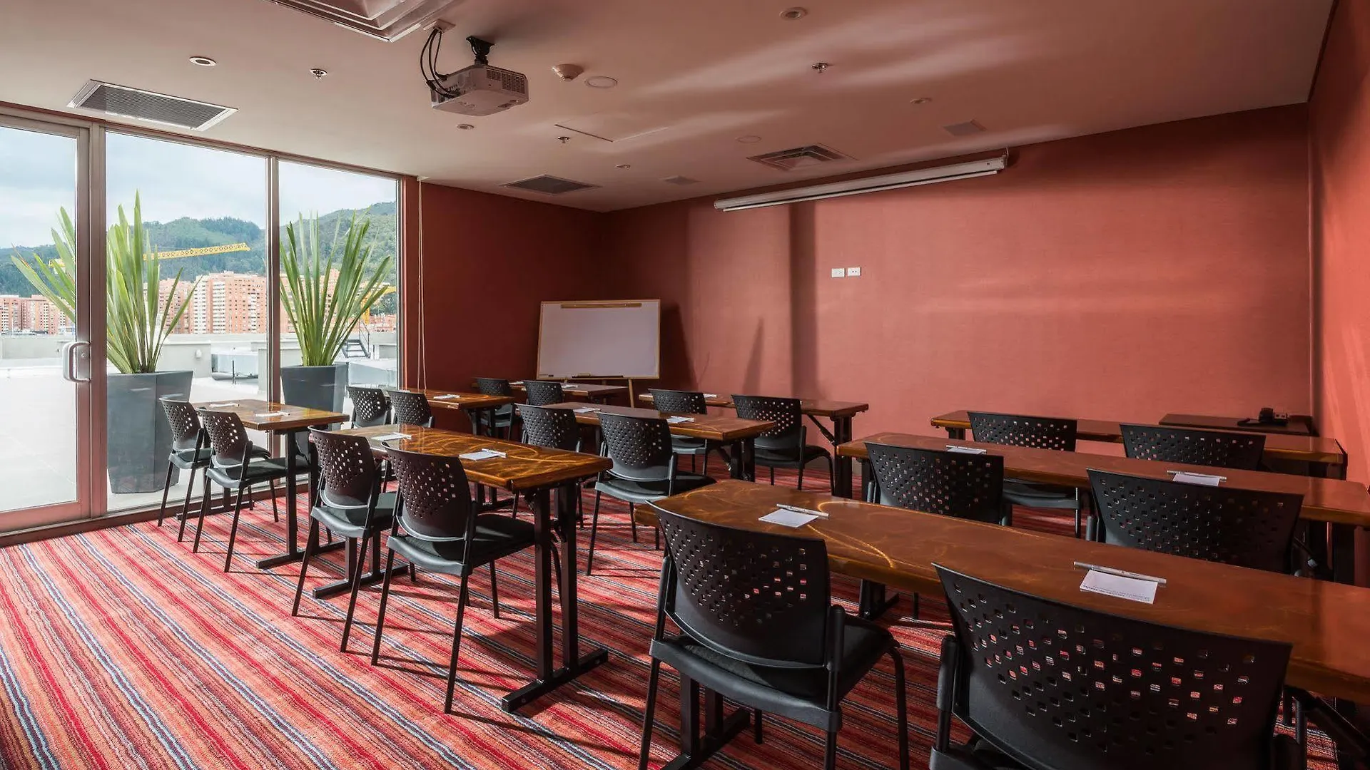 Hampton by Hilton Bogota Usaquen 4*,